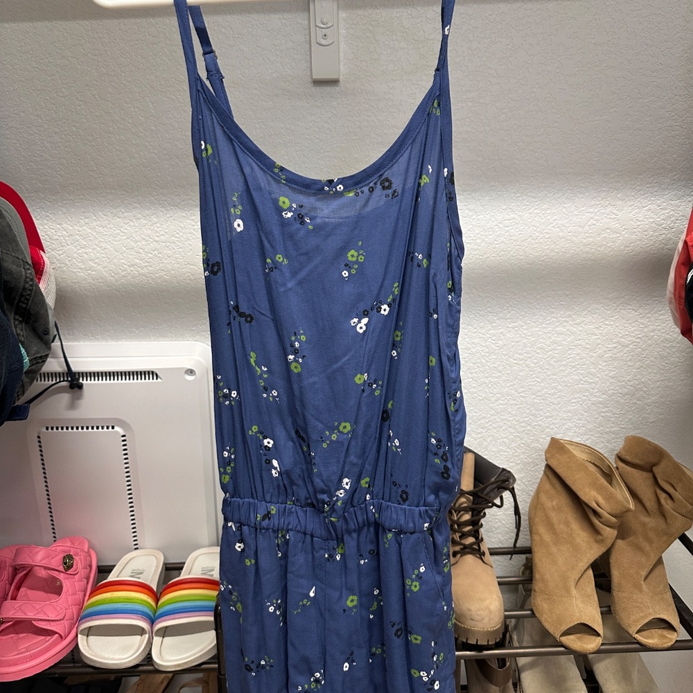 Random dresses - Picture 13 of 16